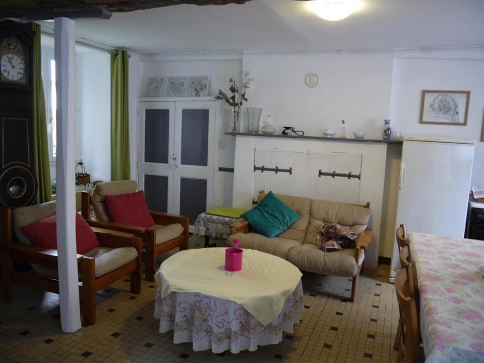 Les Miquelots Bed & Breakfast Pont-d'Ouilly Ngoại thất bức ảnh