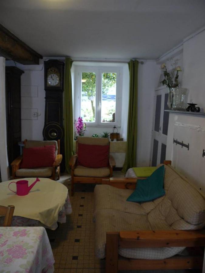 Les Miquelots Bed & Breakfast Pont-d'Ouilly Ngoại thất bức ảnh